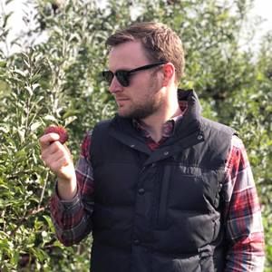 Meet your Posher, Ethan